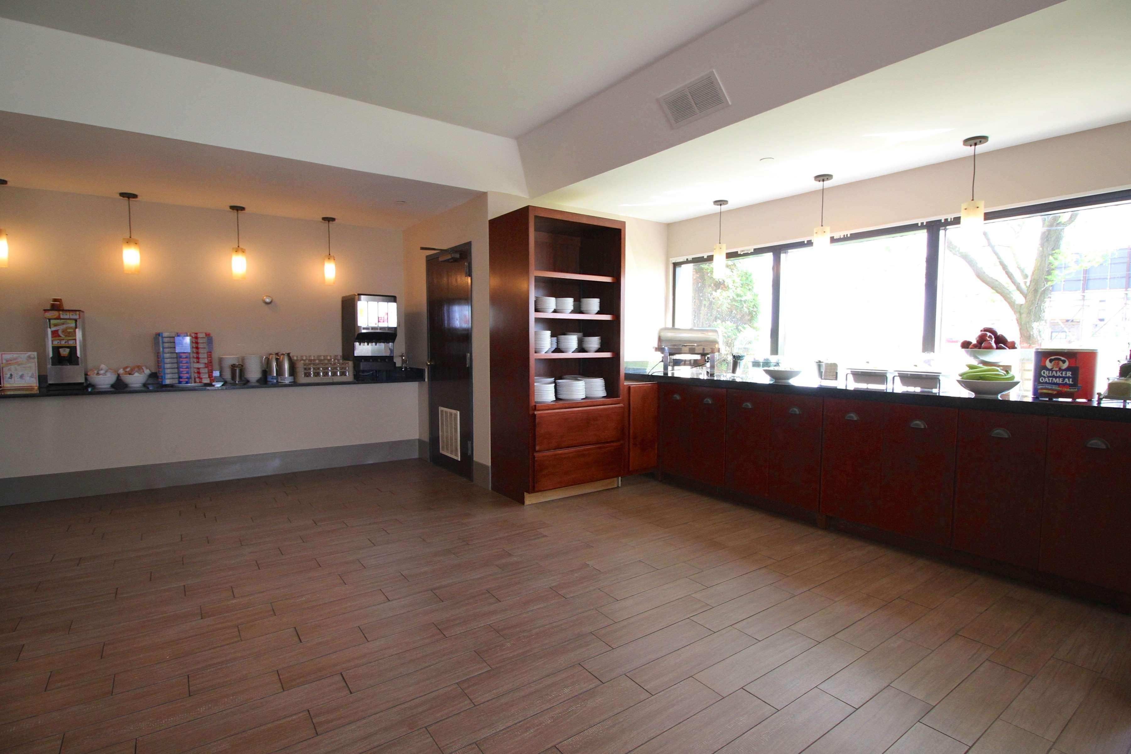 Country Inn & Suites By Radisson, Sandusky South, Oh Milan Buitenkant foto