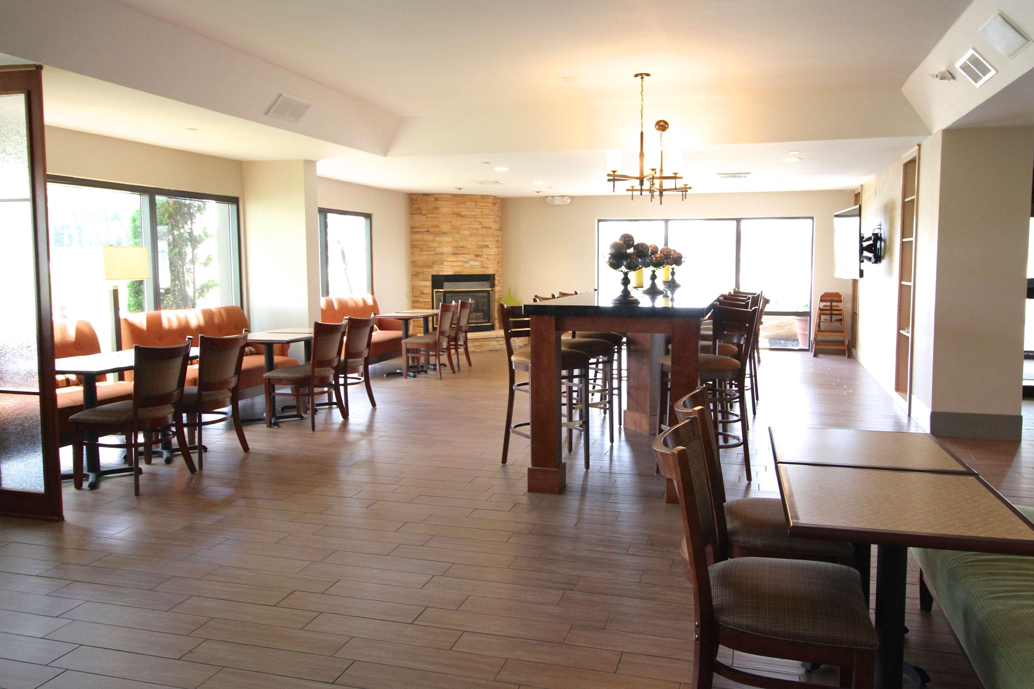 Country Inn & Suites By Radisson, Sandusky South, Oh Milan Buitenkant foto