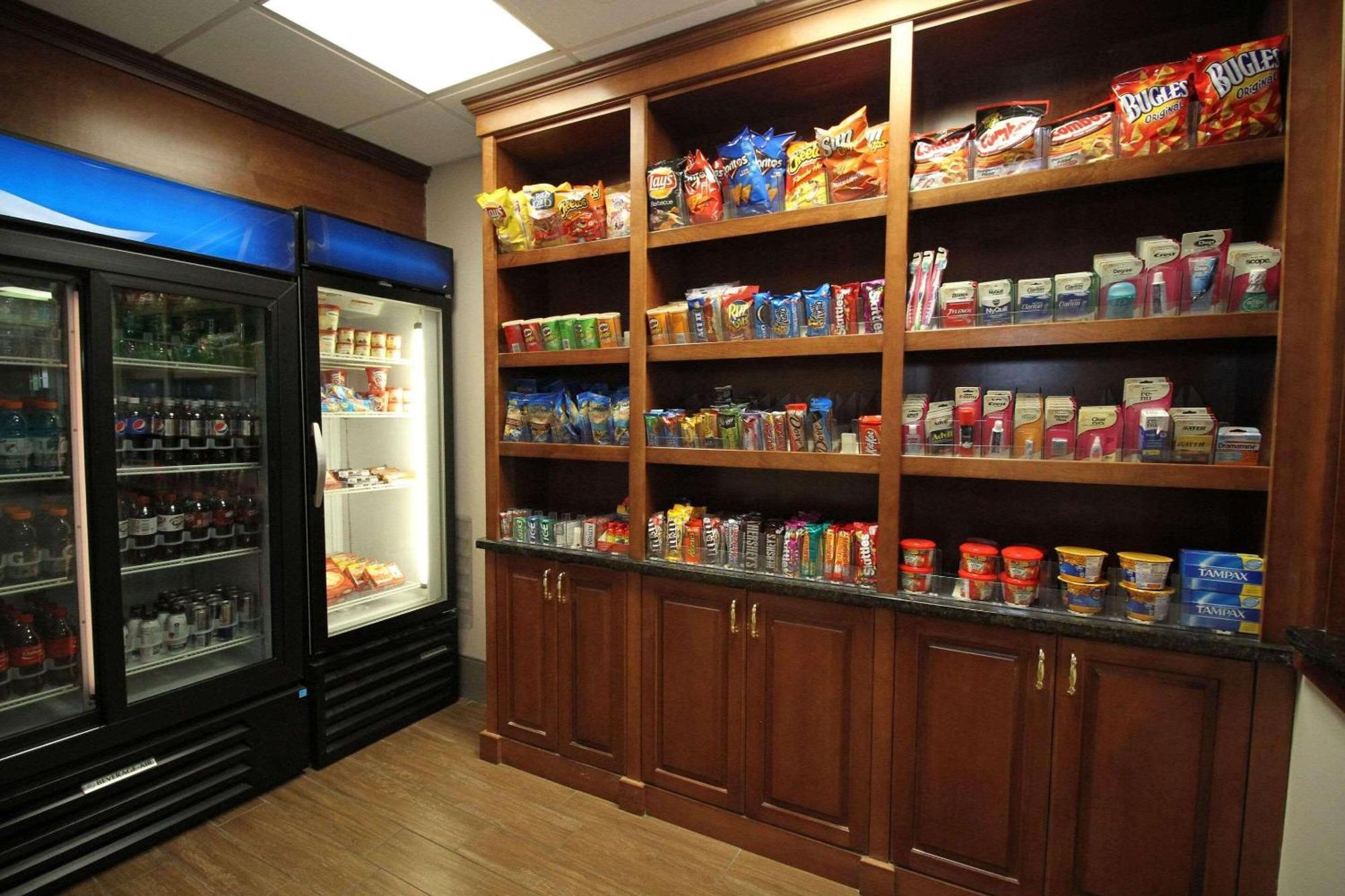 Country Inn & Suites By Radisson, Sandusky South, Oh Milan Buitenkant foto